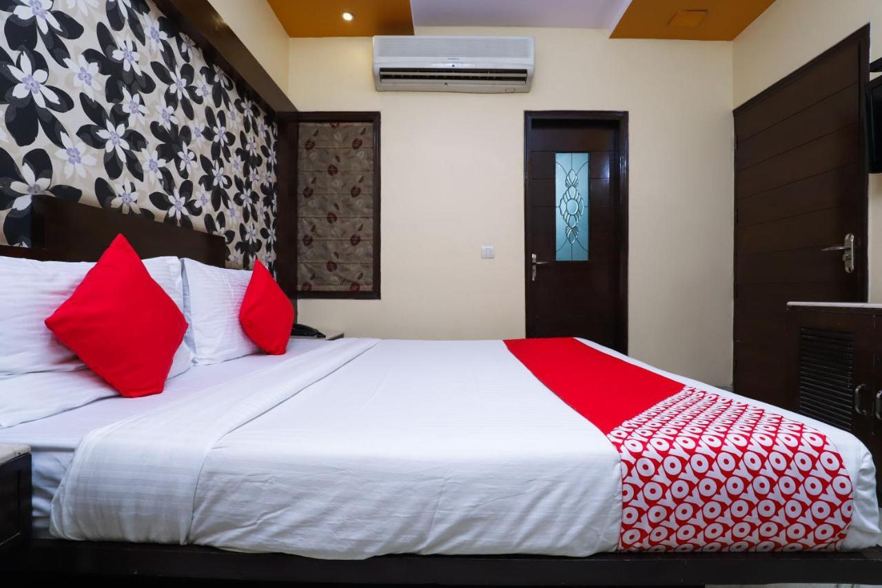 Hotel O J P Inn Near Patel Nagar Metro Station New Delhi Buitenkant foto