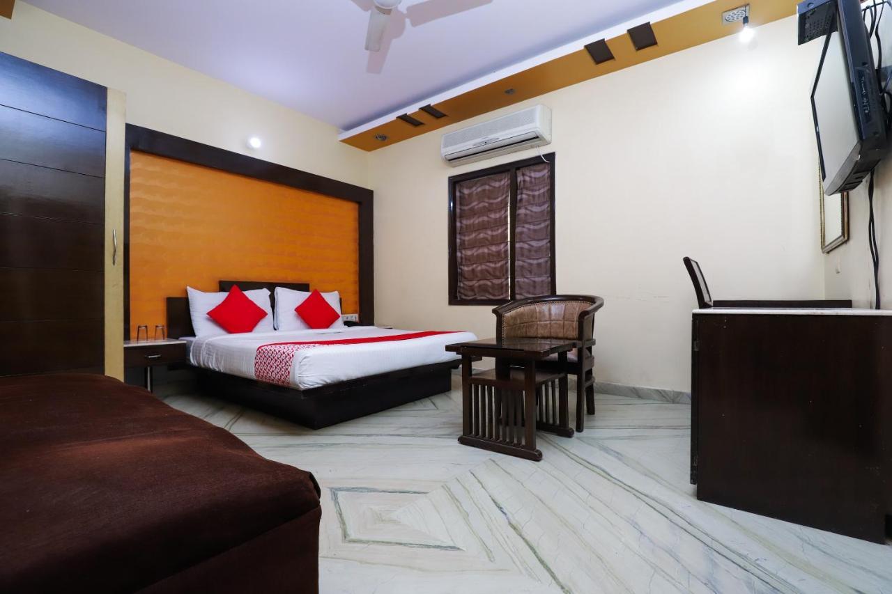 Hotel O J P Inn Near Patel Nagar Metro Station New Delhi Buitenkant foto