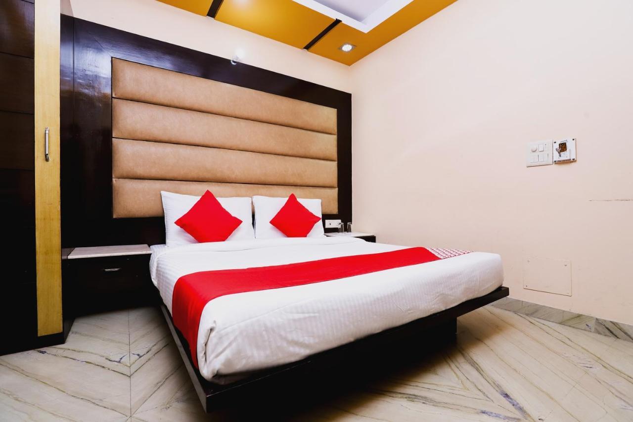 Hotel O J P Inn Near Patel Nagar Metro Station New Delhi Buitenkant foto