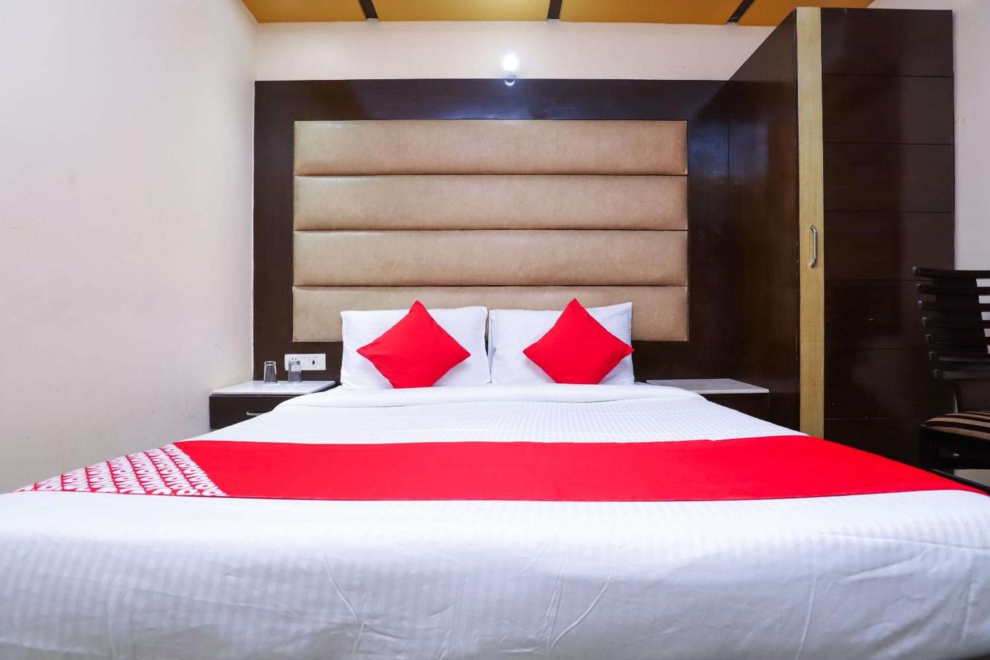 Hotel O J P Inn Near Patel Nagar Metro Station New Delhi Buitenkant foto
