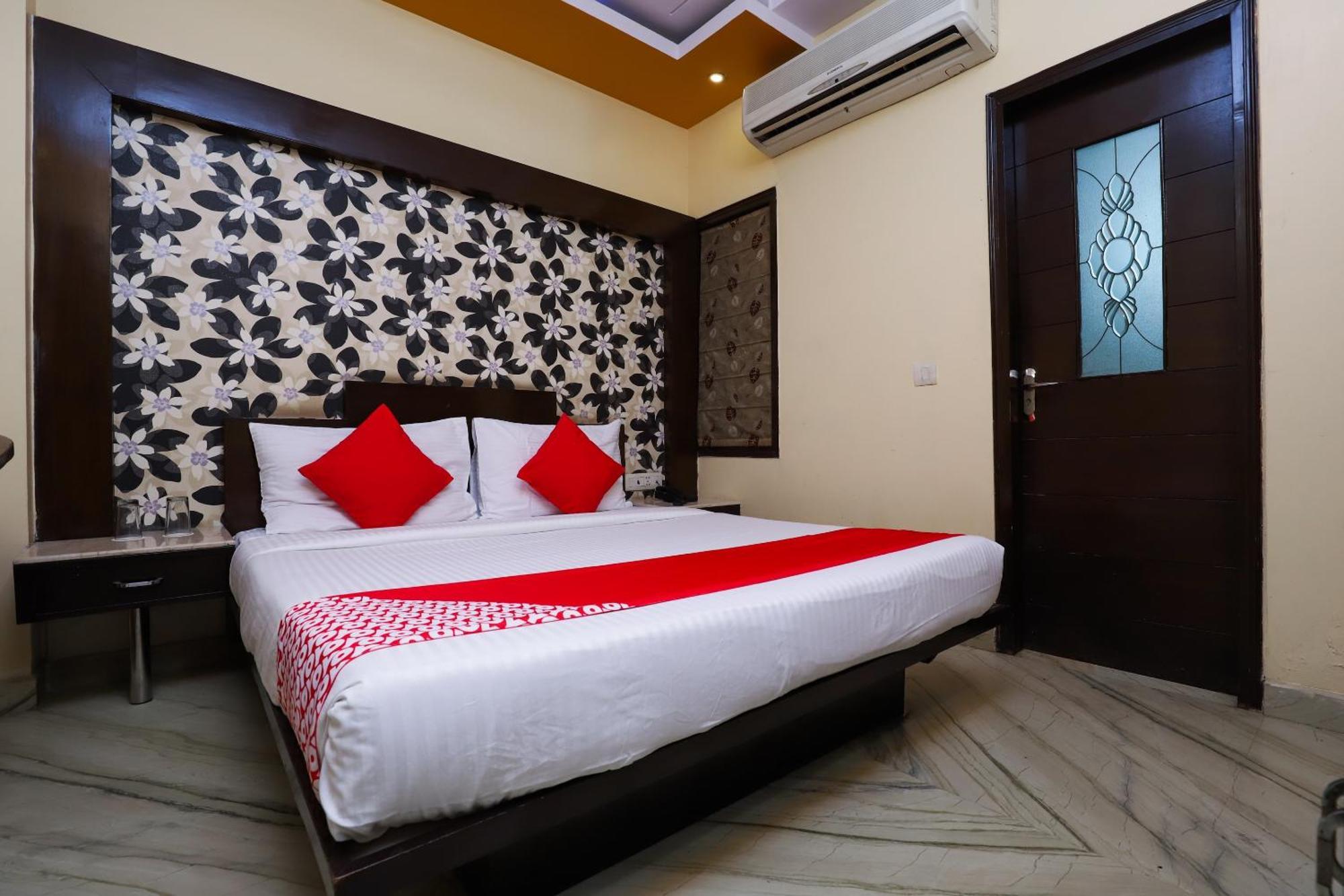 Hotel O J P Inn Near Patel Nagar Metro Station New Delhi Buitenkant foto