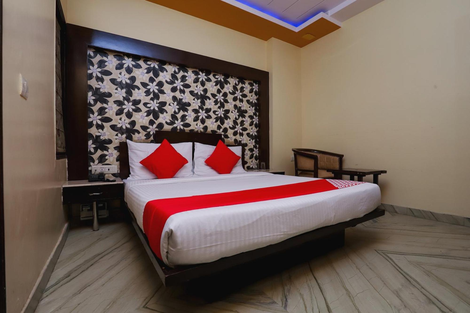 Hotel O J P Inn Near Patel Nagar Metro Station New Delhi Buitenkant foto