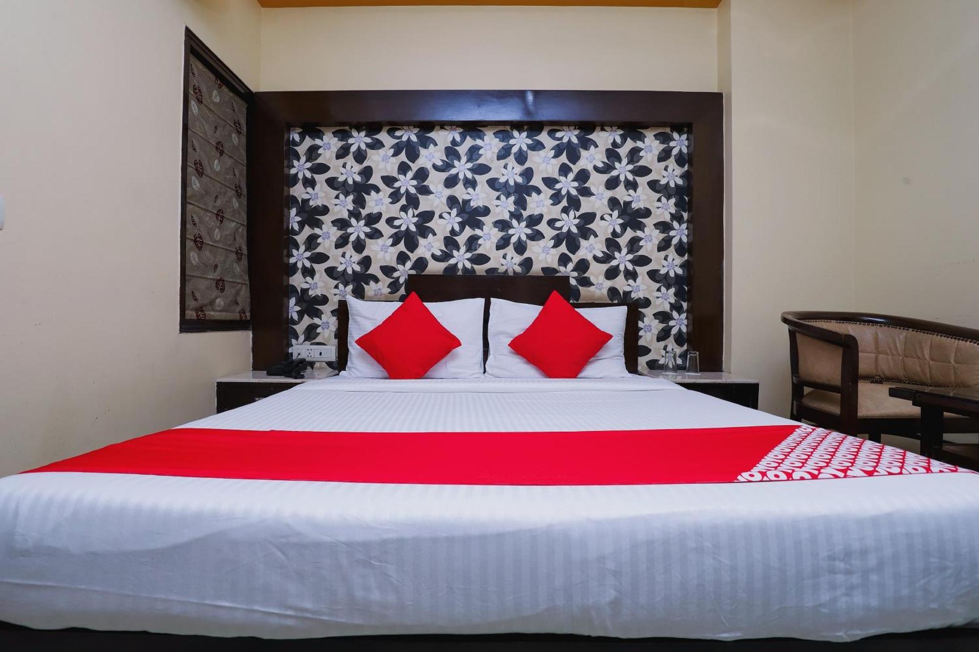 Hotel O J P Inn Near Patel Nagar Metro Station New Delhi Buitenkant foto