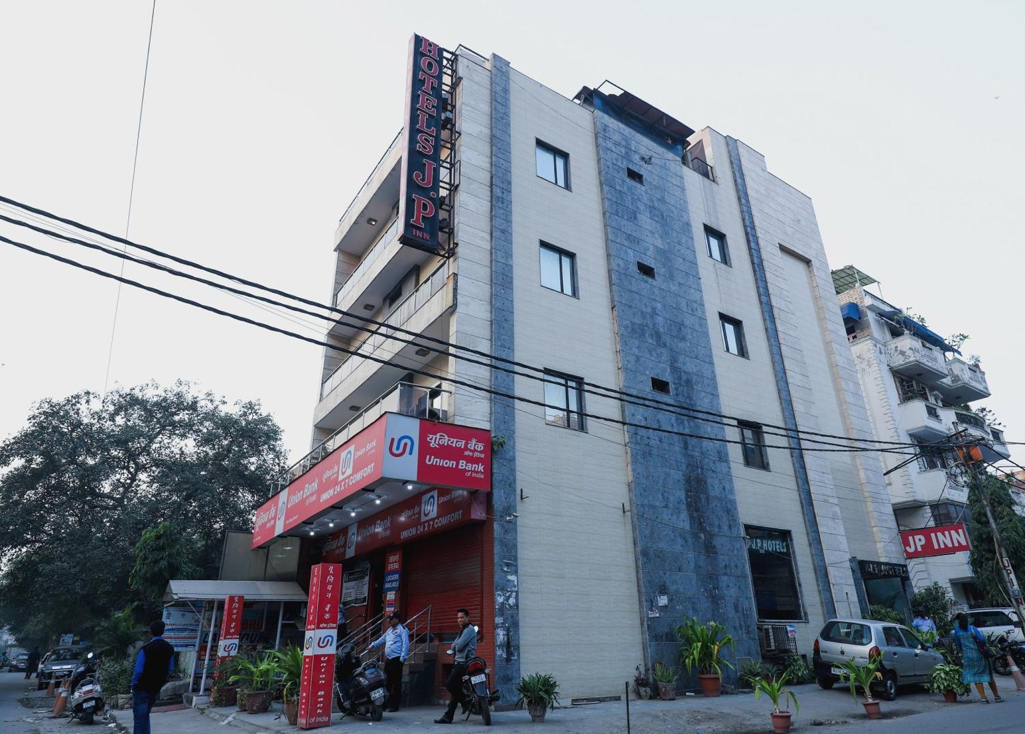 Hotel O J P Inn Near Patel Nagar Metro Station New Delhi Buitenkant foto