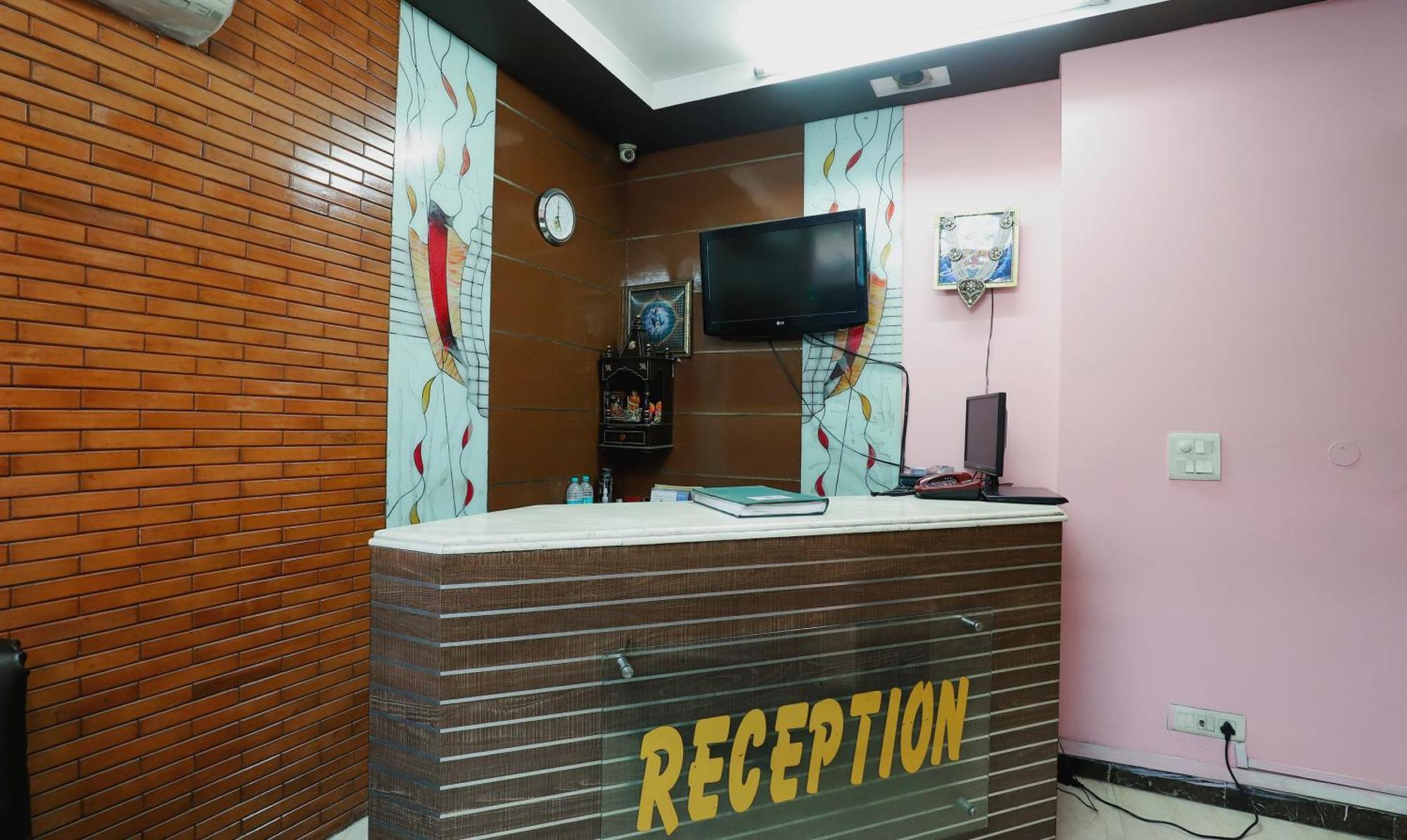 Hotel O J P Inn Near Patel Nagar Metro Station New Delhi Buitenkant foto
